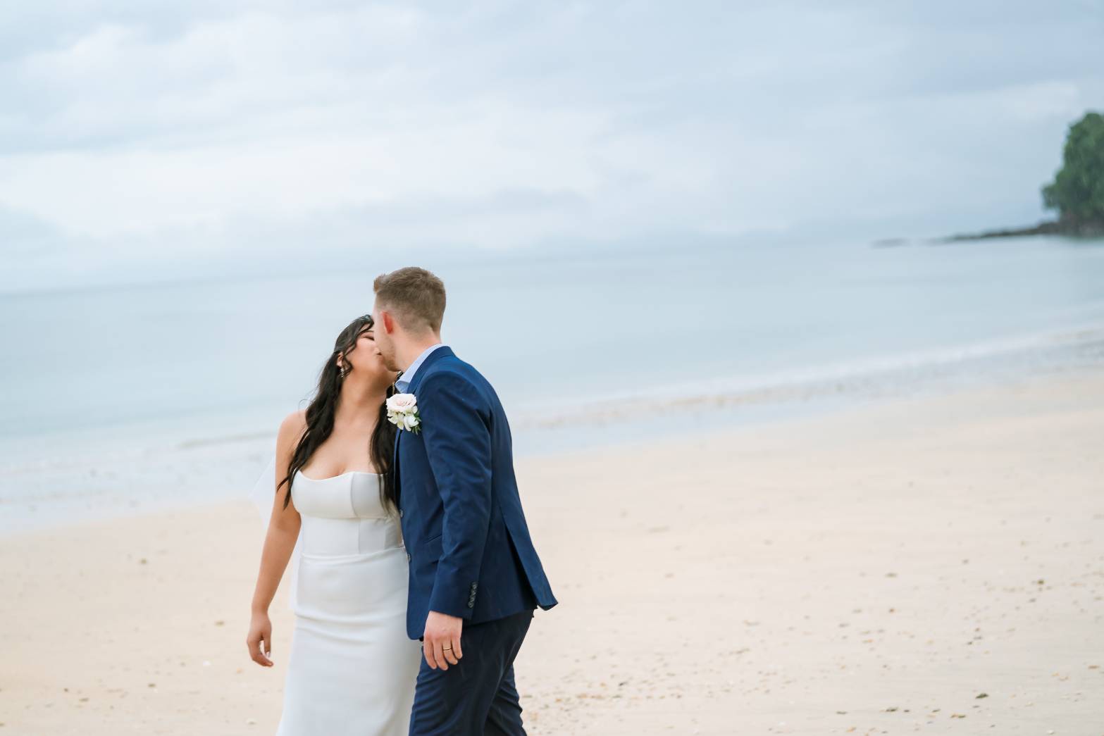 44 - https://themomentofloveth.com | The Moment of Love - Beach Wedding Specialist in Krabi | Stay in Beutiful moment