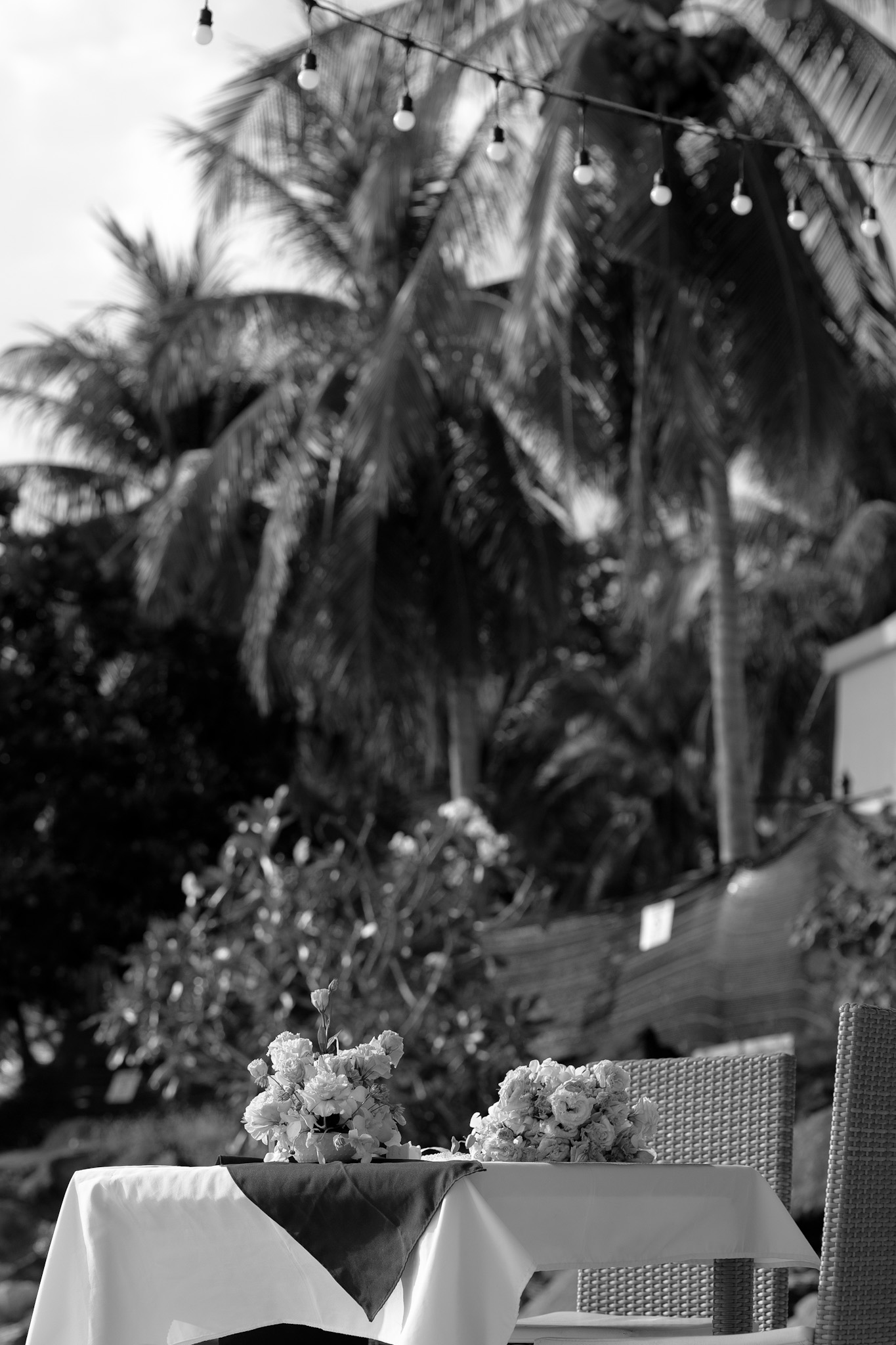 17 - https://themomentofloveth.com | The Moment of Love - Beach Wedding Specialist in Krabi | Stay in Beutiful moment