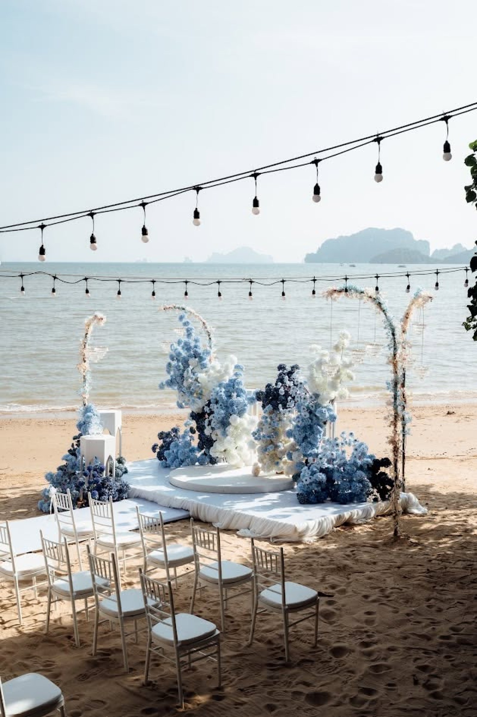 Mr Kevin & Miss khunnapat - The Moment of Love - Beach Wedding Specialist in Krabi | Stay in Beutiful moment