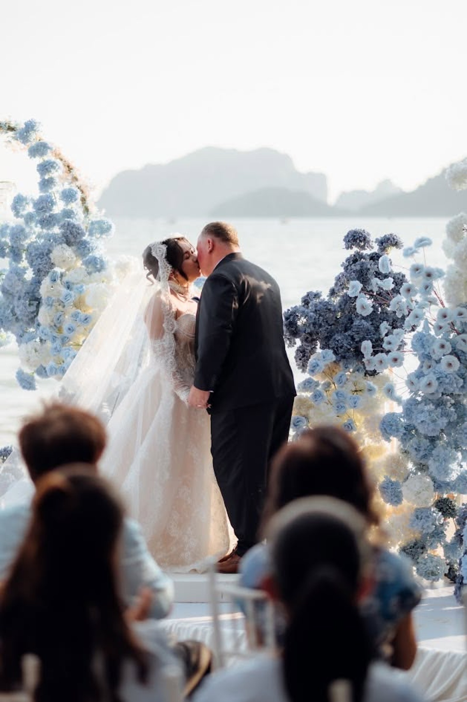 Mr Kevin & Miss khunnapat - The Moment of Love - Beach Wedding Specialist in Krabi | Stay in Beutiful moment