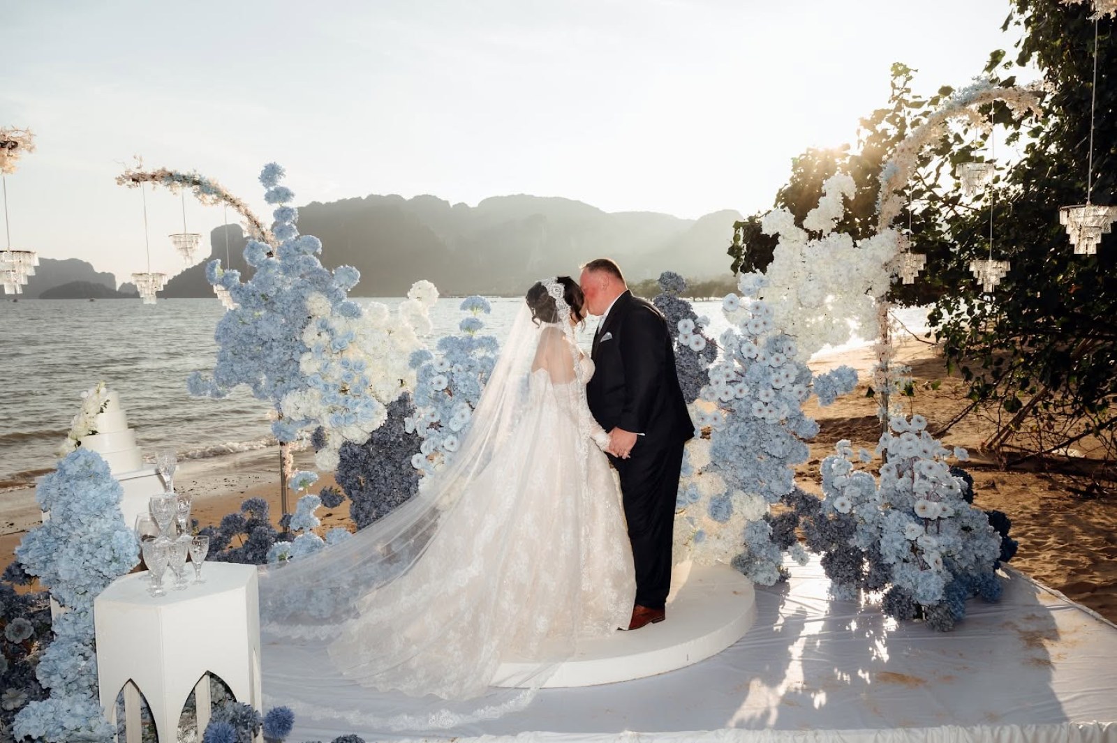 Mr Kevin & Miss khunnapat - The Moment of Love - Beach Wedding Specialist in Krabi | Stay in Beutiful moment